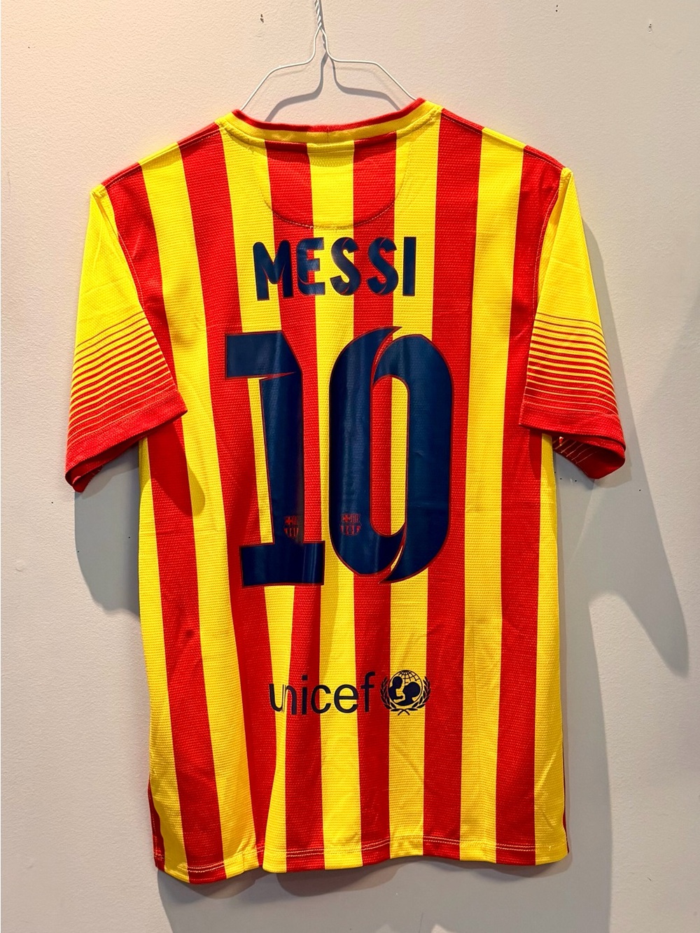 Nike FC Barcelona Messi #10 Red & Yellow Striped Football Jersey